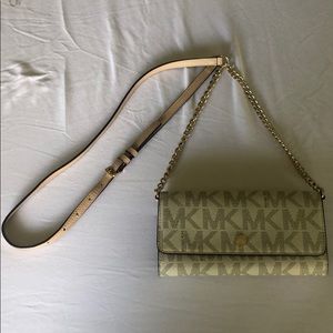 Michael Kors Clutch